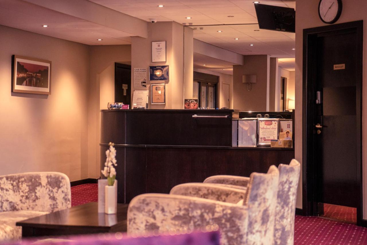 The Briar Court Hotel ฮัดเดอร์สฟิลด์ ภายนอก รูปภาพ
