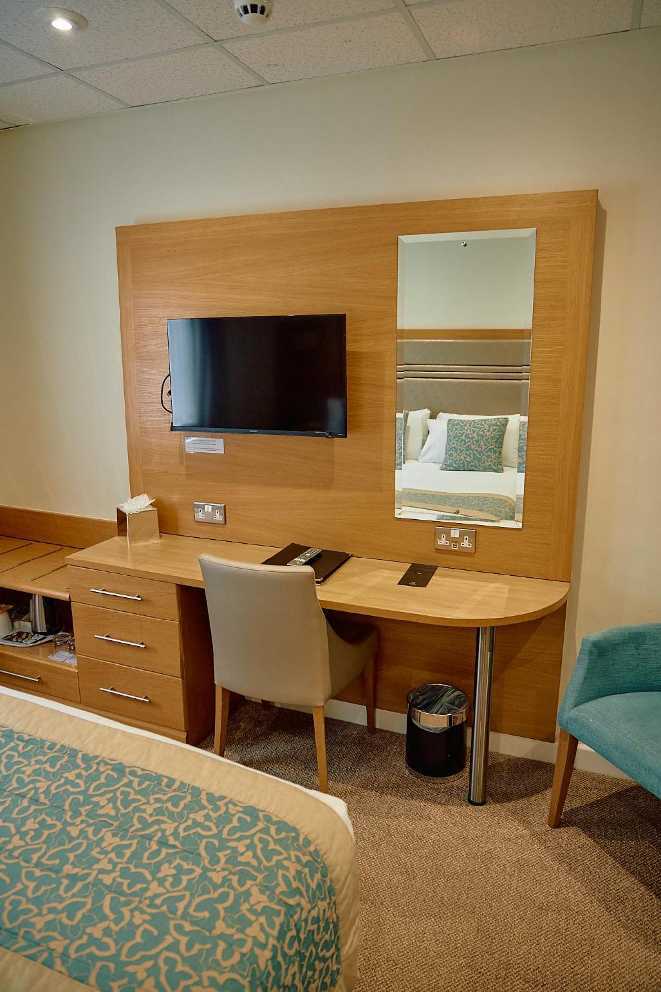 The Briar Court Hotel ฮัดเดอร์สฟิลด์ ภายนอก รูปภาพ